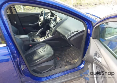 2013 Ford Focus Titanium from USA, damaged, VIN 1FADP3J22DL137109